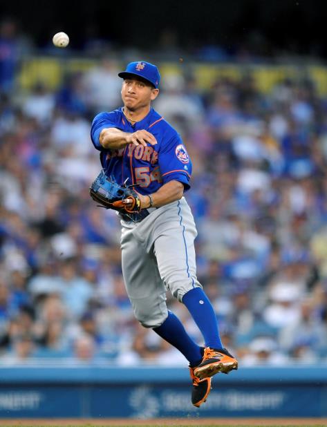 El utility de los Mets, T.J. Rivera, fue sometido a una operación del codo derecho en septiembre pasado. (AP) (vertical-x1)
