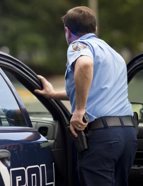 Policías esperan que el gobernador firme medida (vertical-x1)