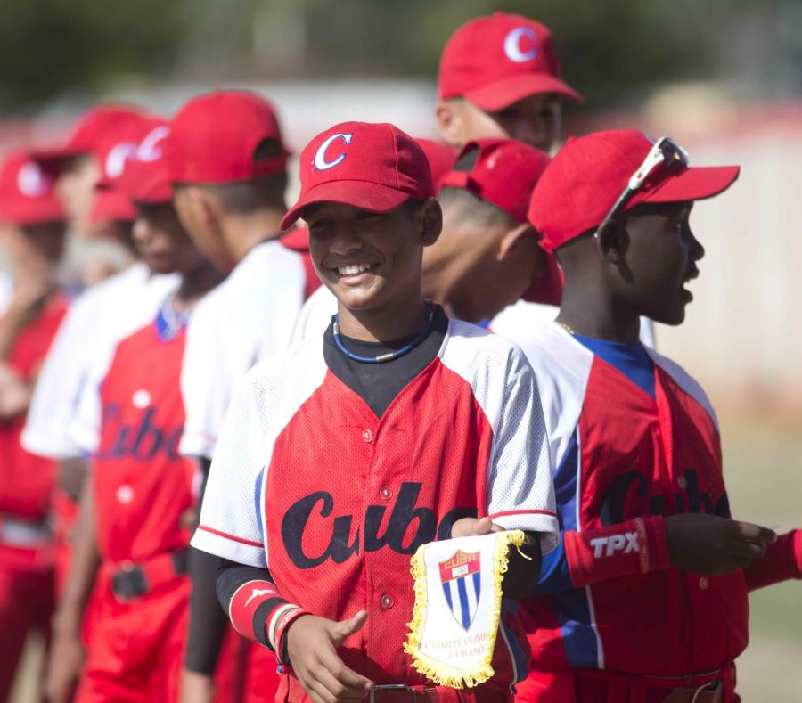 Un joven Víctor Mesa Jr. con la selección e Cuba en el 2014. (GFR Media) (semisquare-x3)