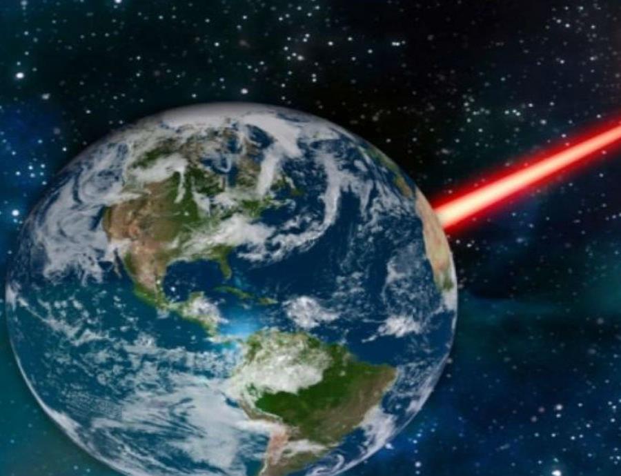 Proponen crear un rayo láser para atraer la atención de vida extraterrestre (semisquare-x3)