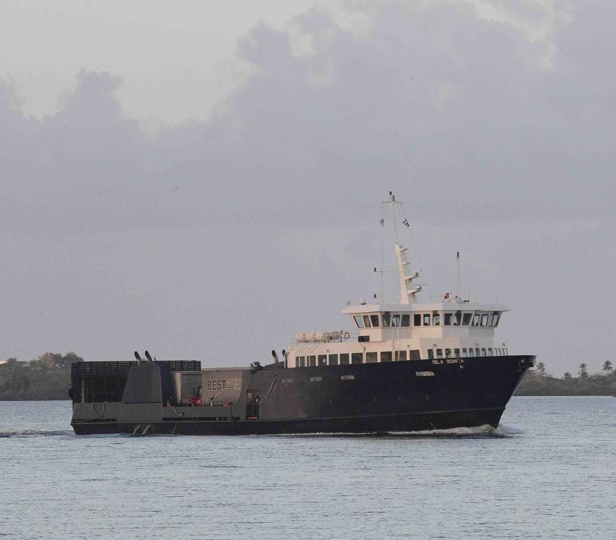 El gobierno había estimado que el servicio de transporte marítimo entre Ceiba y las islas municipio sería parte de una APP temprano este año. (semisquare-x3)