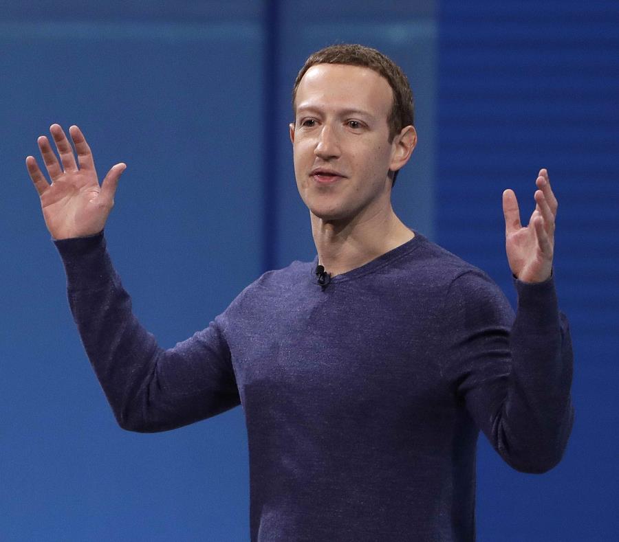 Mark Zuckerberg, CEO de Facebook (semisquare-x3)